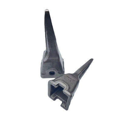 Kekakuan Tinggi 47-52HRC Backhoe Rock Teeth Digger Bucket Parts